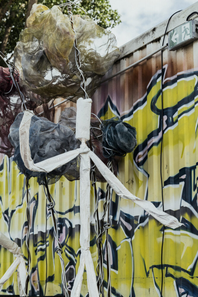 Detailansicht von Fridas Pier mit urbanem Industrieflair, passend für den About‑Bereich der Eventlocation in Stuttgart.