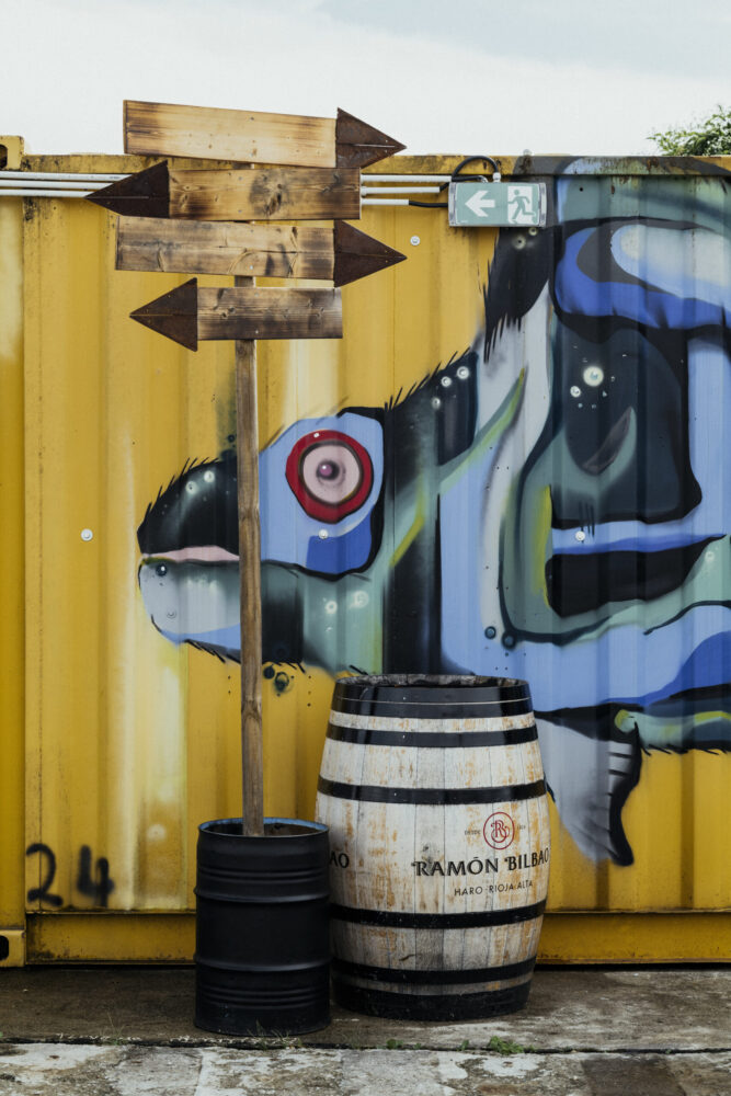 Graffiti‑Kunstwerk auf Fridas Pier, genutzt als visuelles Element für den FAQ‑ und News‑Bereich.